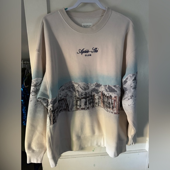 A&F Apres Ski Sweatshirt - Picture 1 of 5
